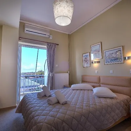 Hotell Taxiarhis 3*