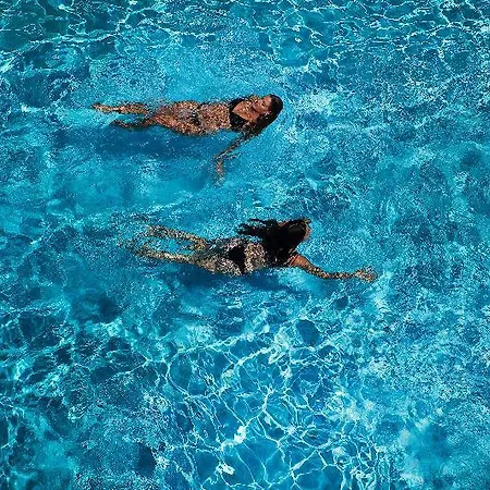 Taxiarhis 3* Vartholomio