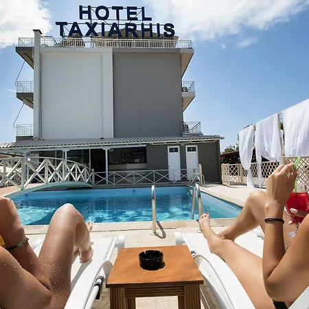 Taxiarhis Hotell 3*