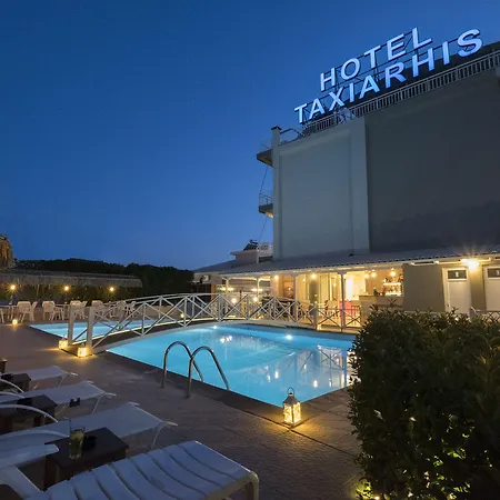 Taxiarhis Hotell 3*