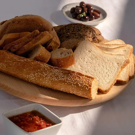 Hotel Taxiarhis Vartholomio