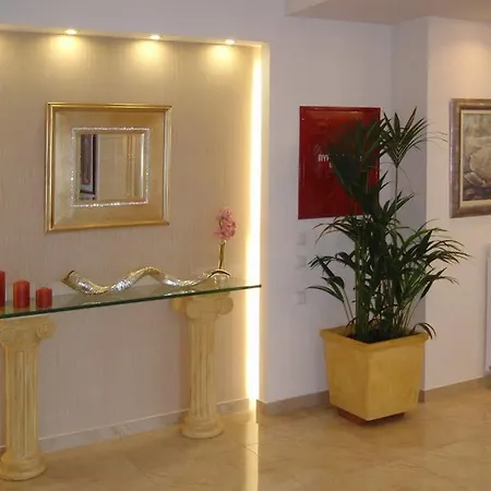 Taxiarhis Hotel